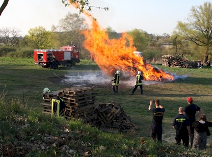 Fackelumzug zum Osterfeuer 2009