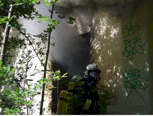 2-Tagesausbildung 2010  - Löschen einer Baracke 