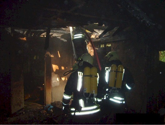 2-Tagesausbildung 2010  - Löschen einer Baracke 