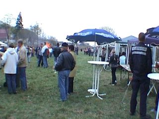 Einweisung der Kameraden kurz vor der Übung