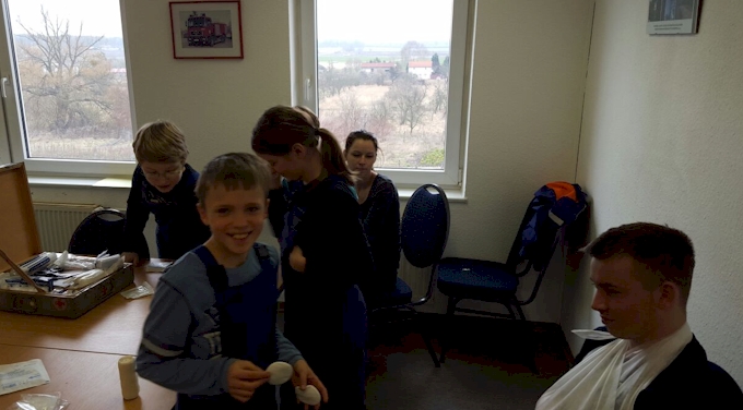 Sanitätsausbildung der Jugendfeuerwehr 2016